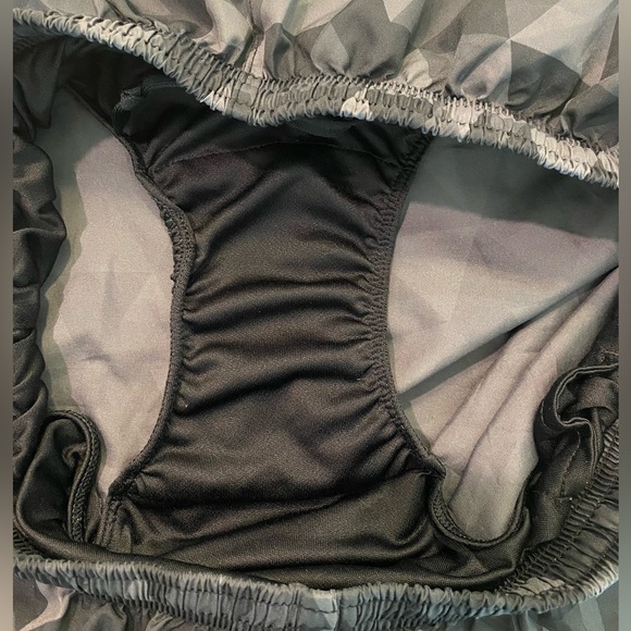 Bundle of 3 Nike Shorts — Size Small - Picture 13 of 13